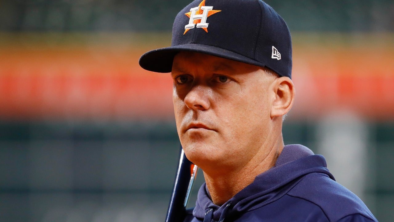 Greinke says he didn't hear taunts, Astros quiet Yanks crowd